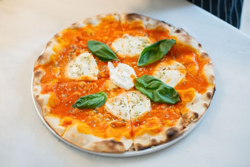 Anthony's coal fired pizza classic margherita