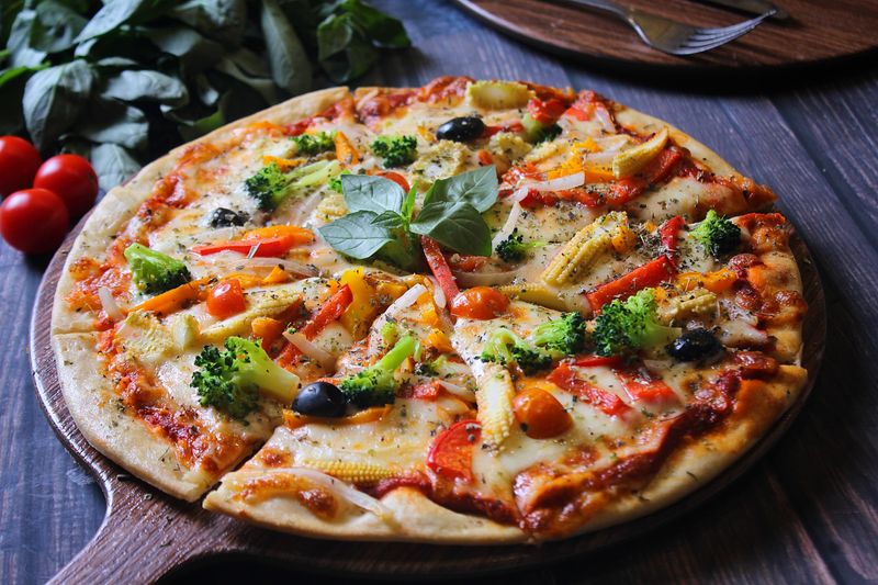anthonys coal fired vegetable pizza